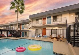 the sojourn los angeles - sherman oaks|hotels sherman oaks ventura blvd.